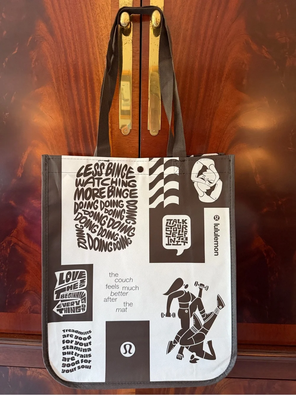 NEW Lululemon Large Reusable Shopper Bag Sequoia Brown Graphic Print